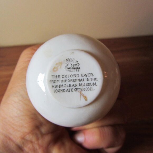 W.H. Goss crested heraldry china vintage Dewsbury (GC040 Grace) - Picture 6 of 12